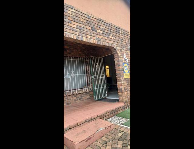 3 BEDROOM HOUSE FOR SALE IN RIVERLEA